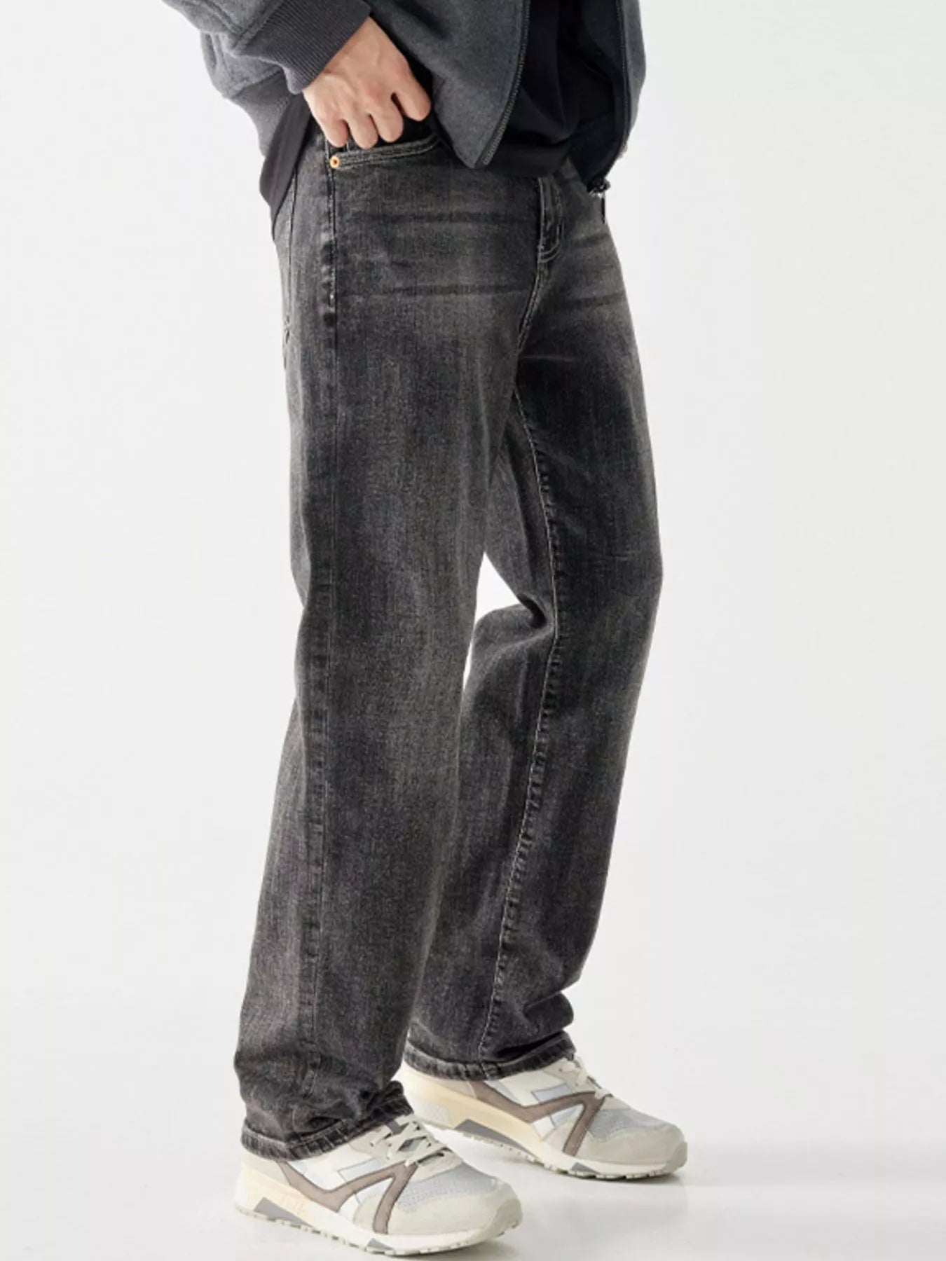 Men's light wash jeans vintage loose fit denim waist sizes 28-32