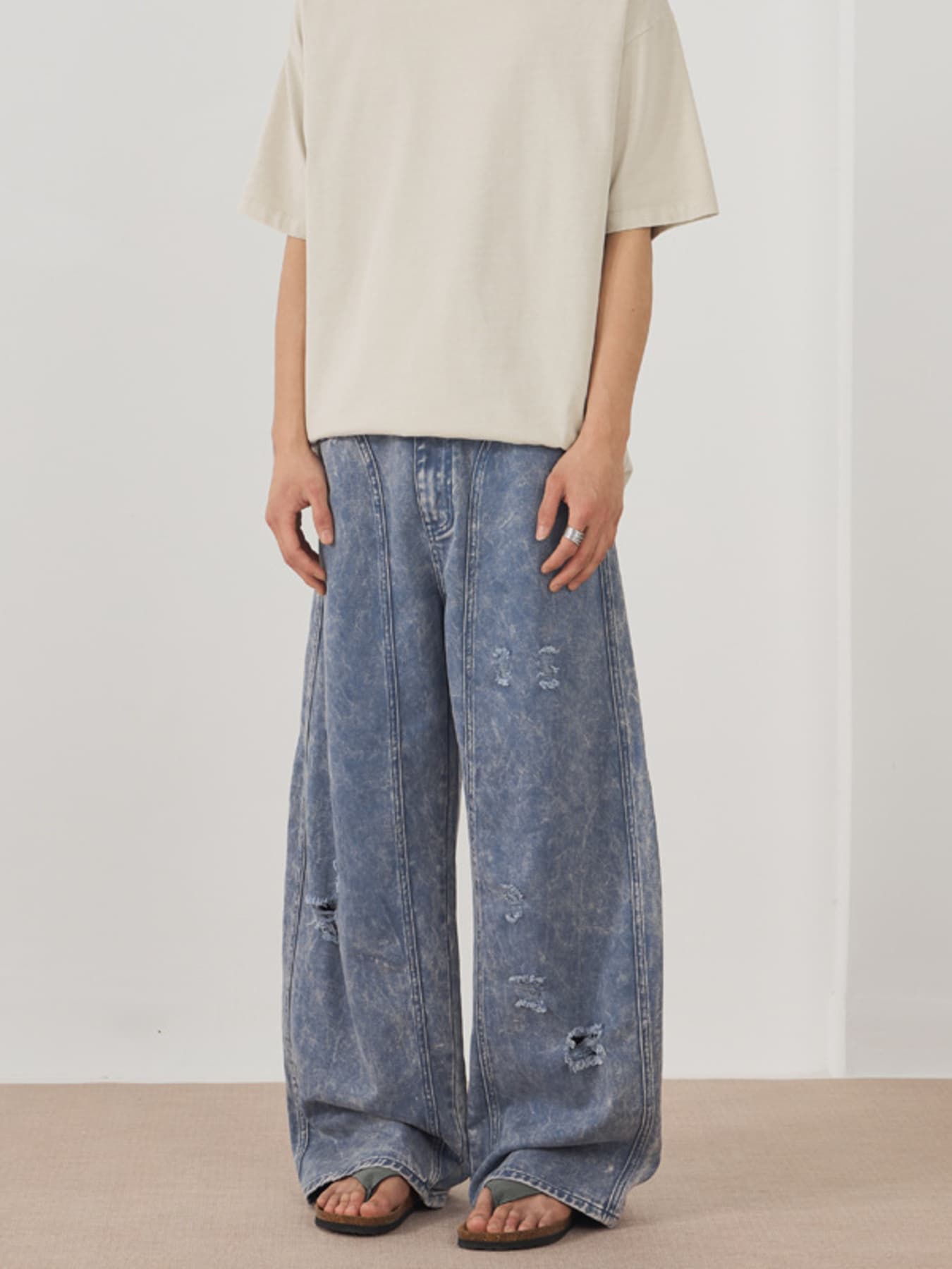 Men's Distressed Wide Leg Jeans