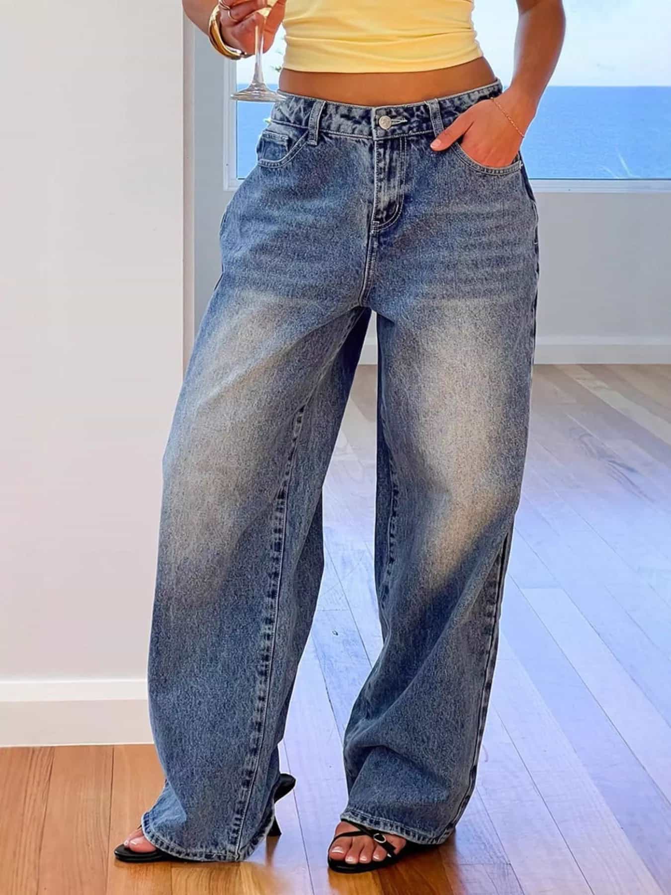 Blue straight leg jeans women's pocketed buttoned denim