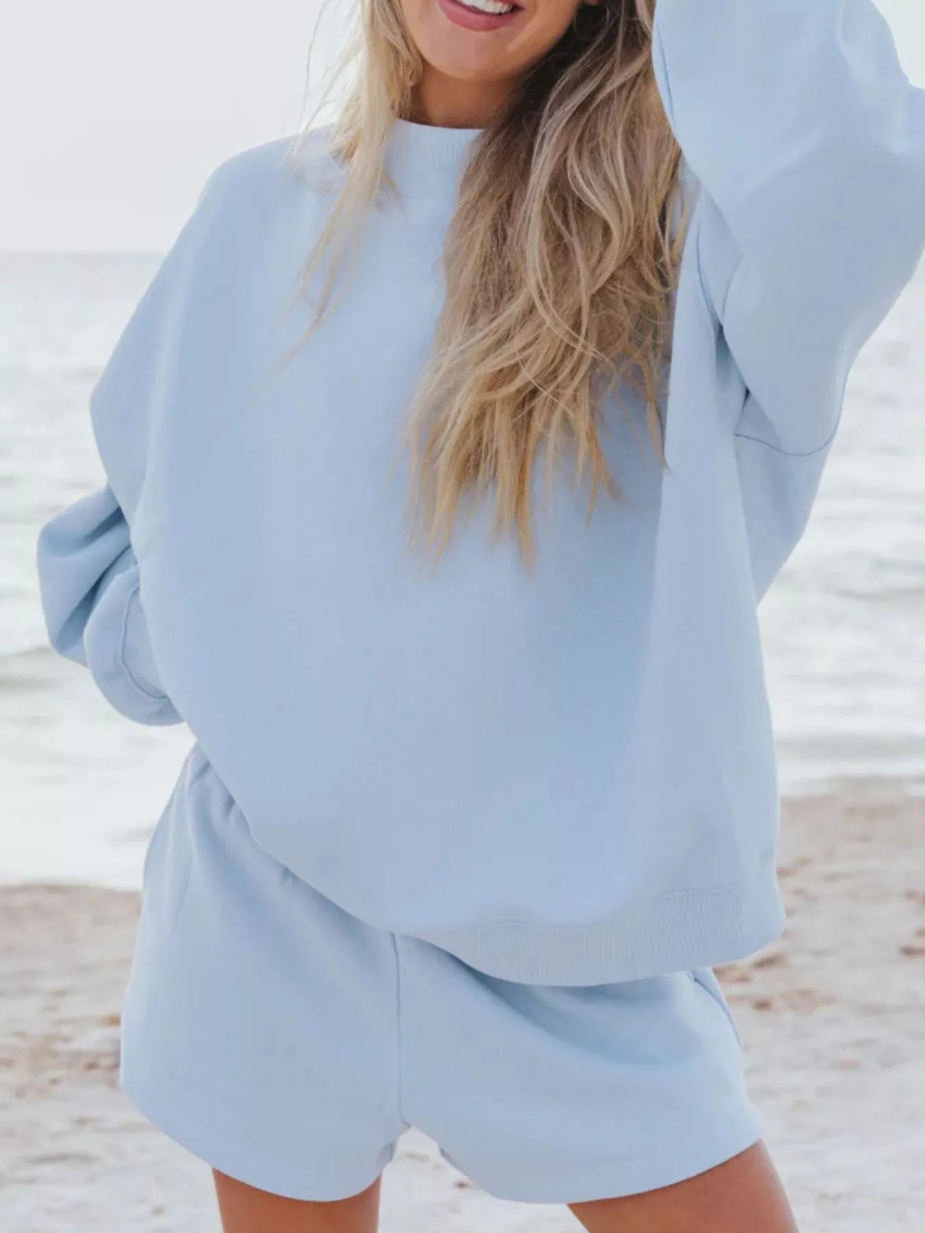 Women's shorts and sweatshirt set relaxed two-piece outfit