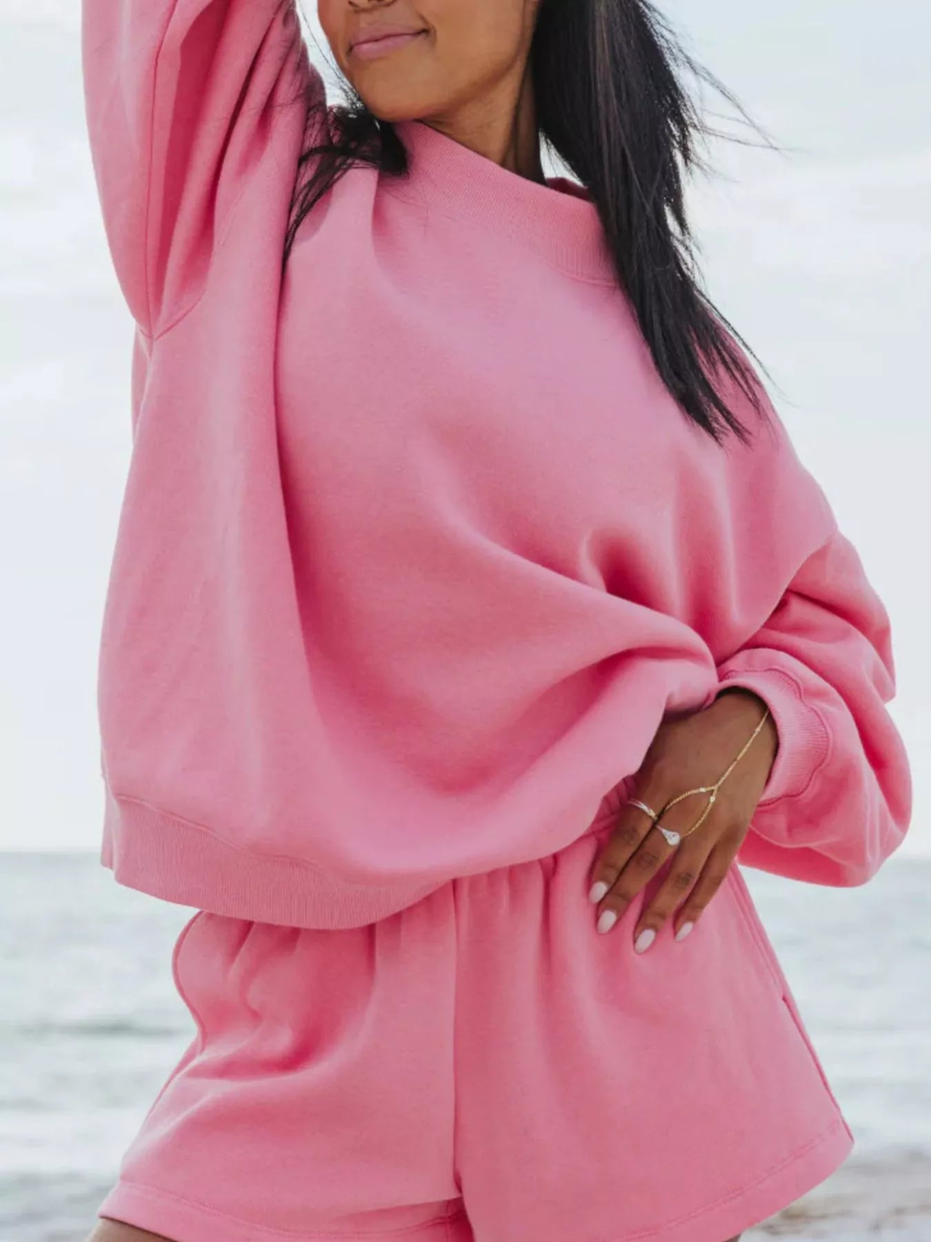 Women's shorts and sweatshirt set relaxed two-piece outfit