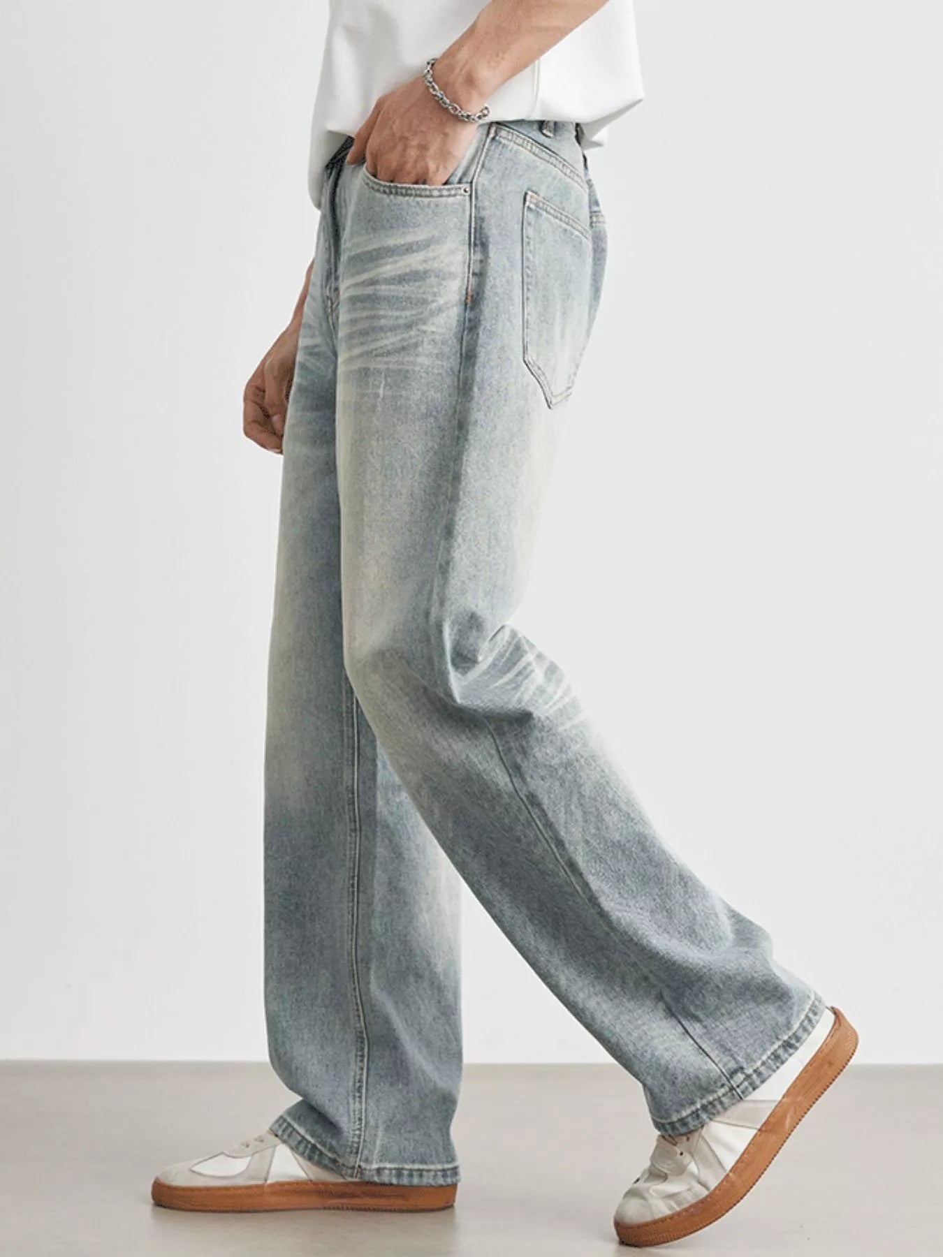 Vintage wash jeans men's loose fit light blue waist sizes 28-32