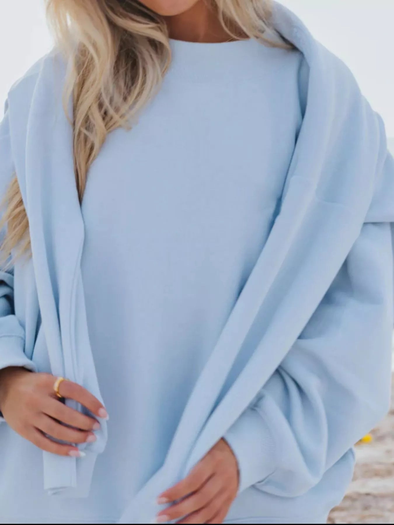 Women's shorts and sweatshirt set relaxed two-piece outfit
